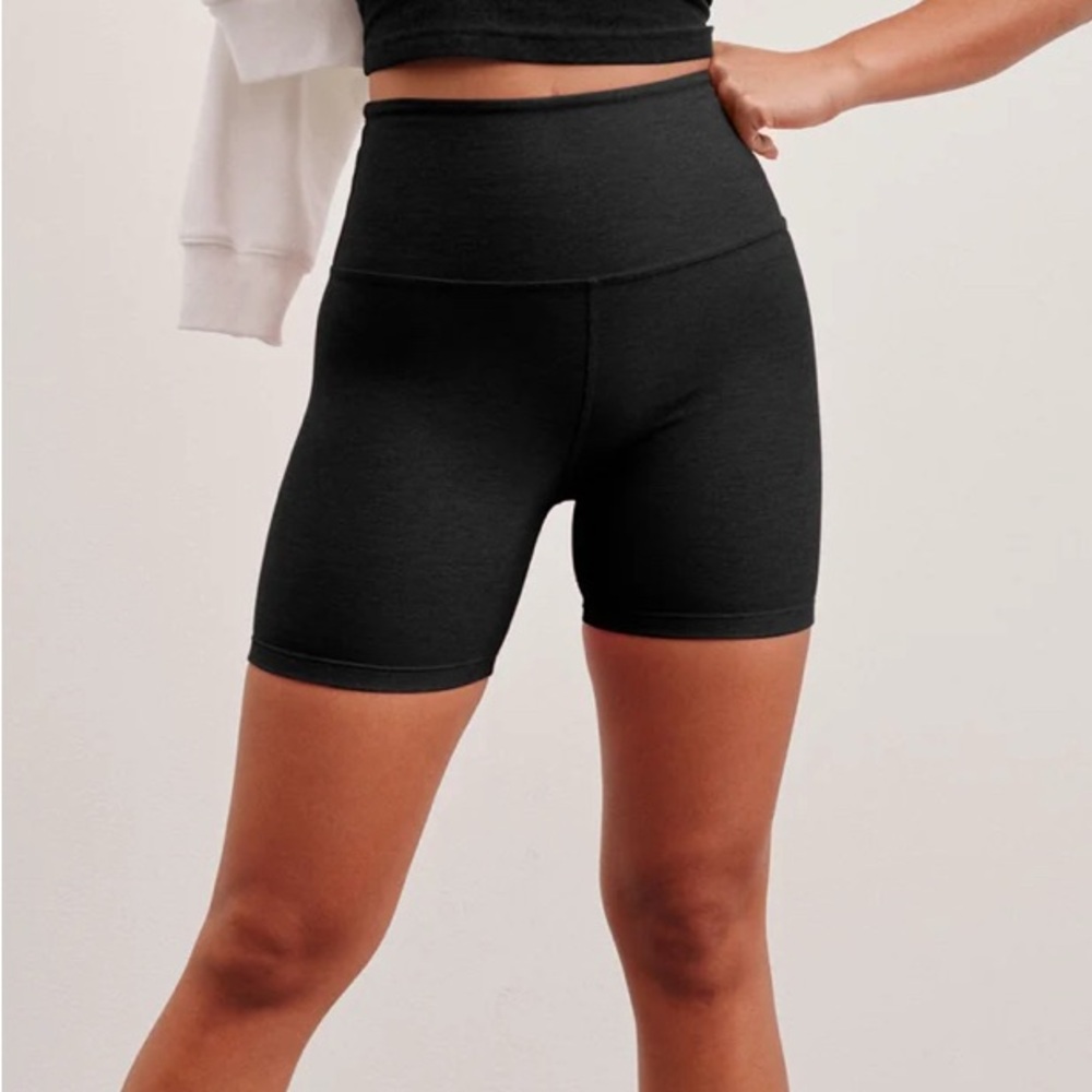 Beyond Yoga Keep Pace 5” Bike Short